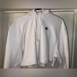 WHITE CHAMPION CROPPED SWEATSHIRT